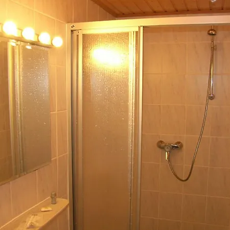 Steinkrug An Der Weser Inn Boffzen