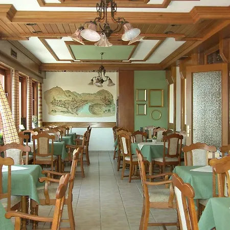 Steinkrug An Der Weser Inn Boffzen